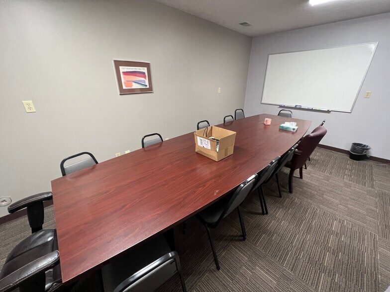 More Photos Of 1645 Rostraver Rd, Belle Vernon Office For Sale