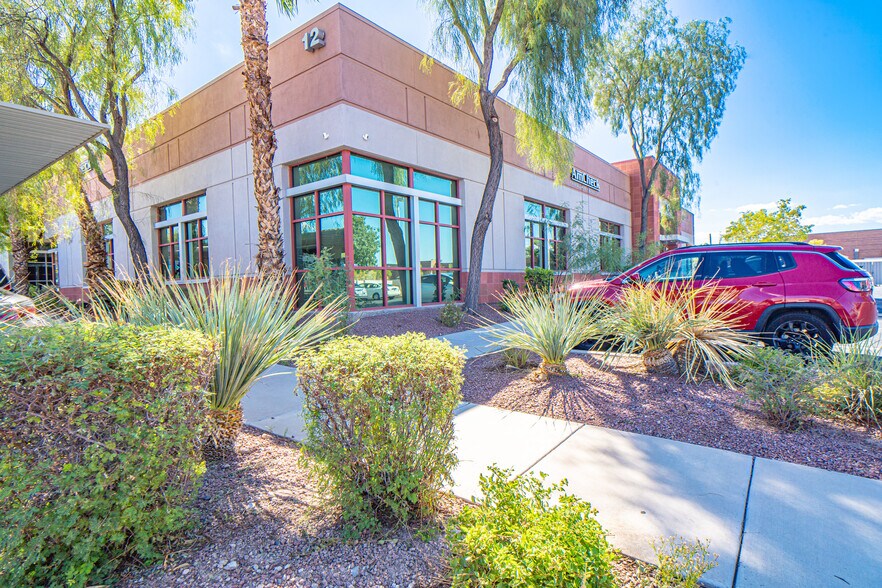 More Photos Of 375 N Stephanie St, Henderson Office For Lease