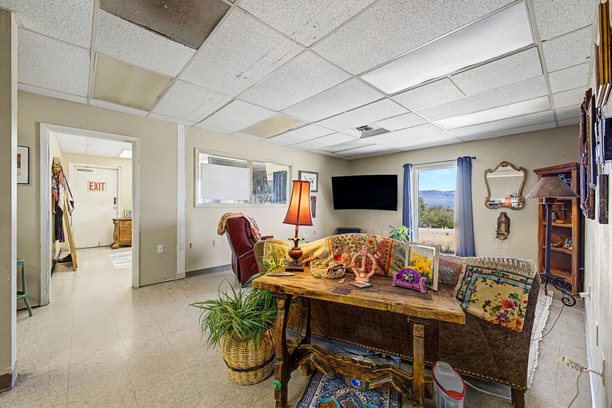 More Photos Of 407 E Main St, San Manuel Warehouse For Sale