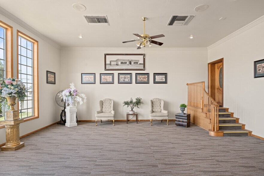 More Photos Of 796 W Evan Hewes, El Centro Restaurant For Sale