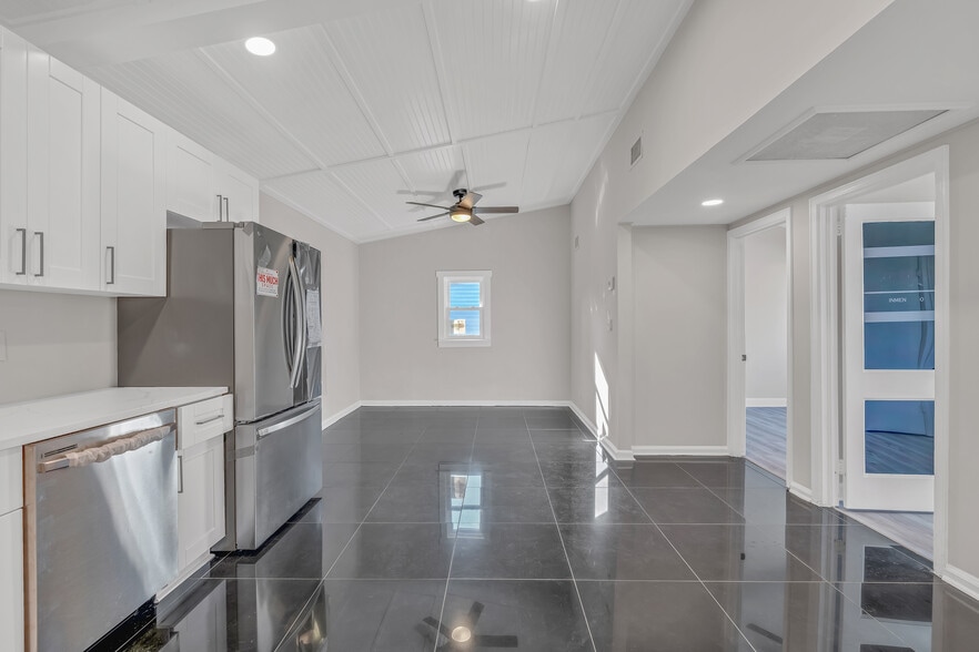 More Photos Of , Marietta Unknown For Sale