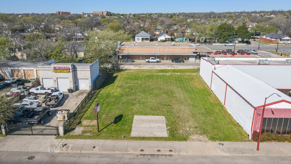 Primary Photo Of 2119 Main St, Fort Worth Land For Sale