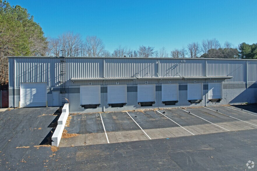 More Photos Of 550 Northridge Park Dr, Rural Hall Warehouse For Lease