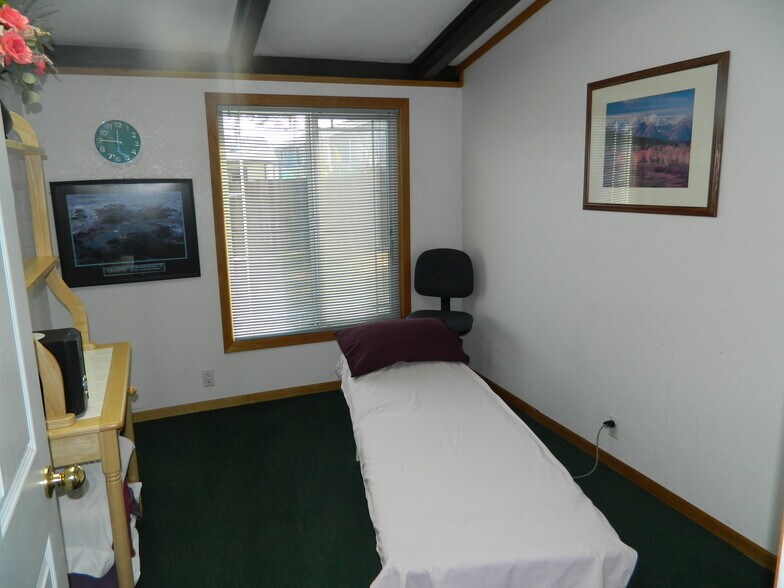 More Photos Of 2345 Biehn St, Klamath Falls Healthcare For Sale