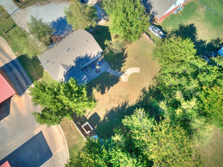 More Photos Of 16446 NE 23rd St, Choctaw Office Residential For Sale