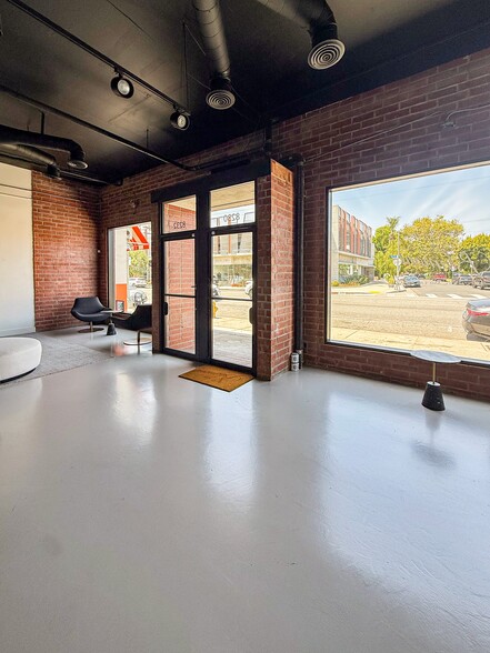 More Photos Of 8228-8232 W 3rd St, Los Angeles Office For Lease