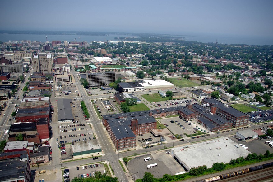 More Photos Of 153 E 13th St, Erie Office For Lease