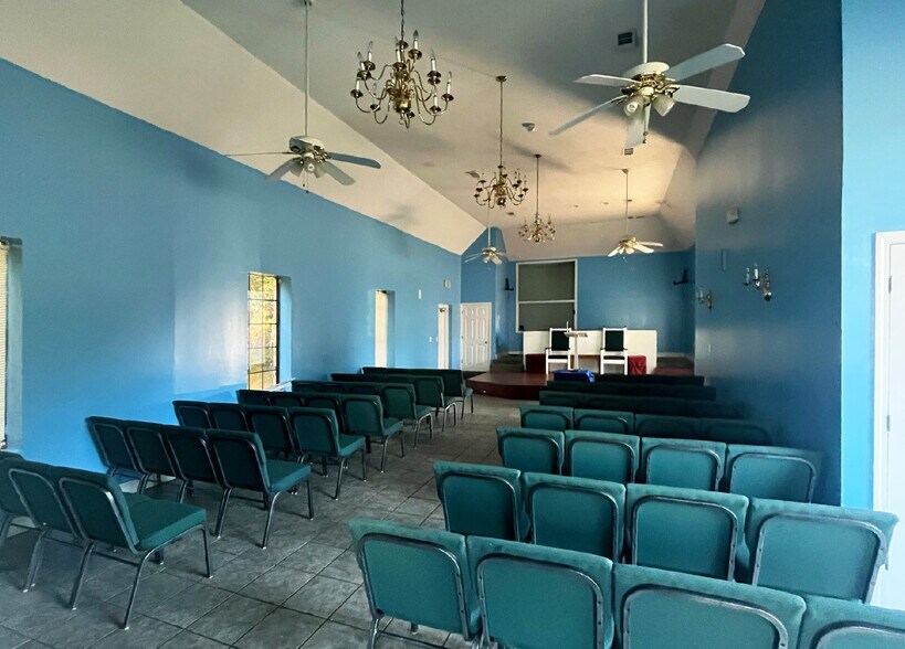 More Photos Of 6100 Moffett Rd, Mobile Specialty For Sale