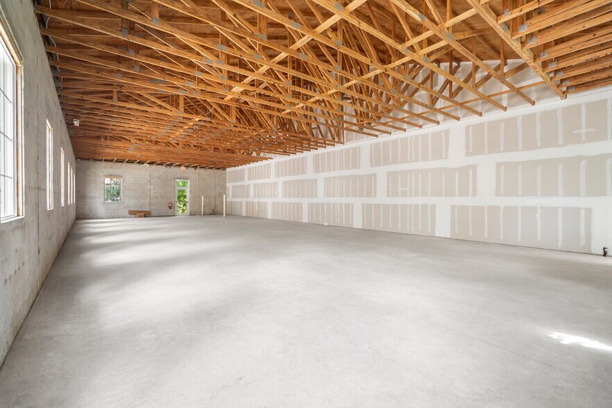 More Photos Of 1493 E Venice Ave, Venice Medical For Sale