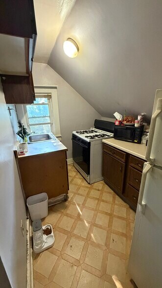 More Photos Of 51 Cotter Ave, Akron Apartments For Sale