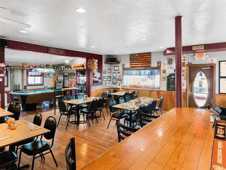 More Photos Of 25 North St, Proctor Restaurant For Sale