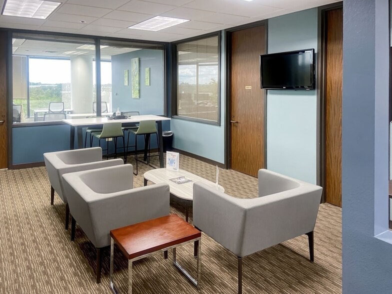 More Photos Of 1716 Briarcrest Dr, Bryan Coworking Space