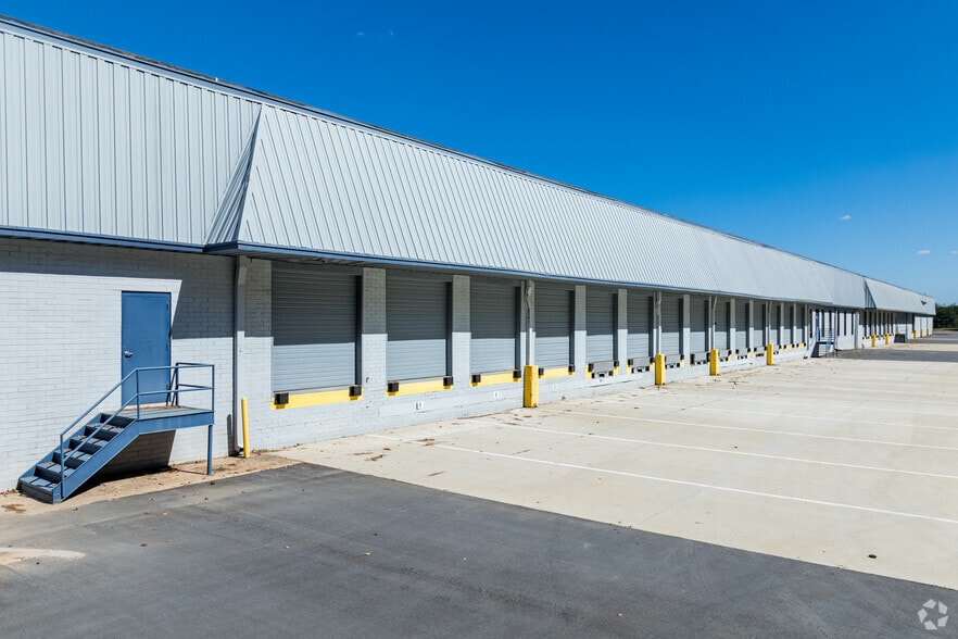 More Photos Of 1791 Mount Zion Rd, Morrow Warehouse For Lease