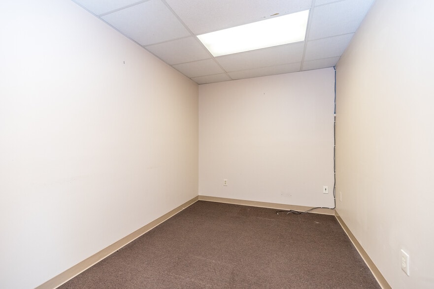 More Photos Of 908-918 Town Center, New Britain Office For Sale