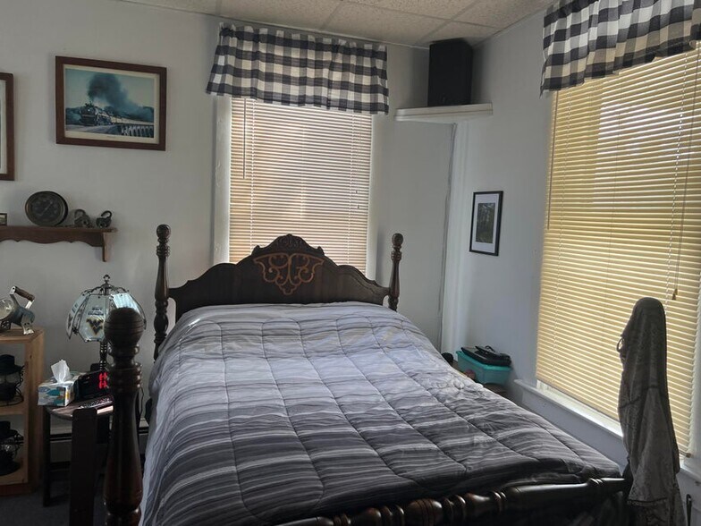 More Photos Of 304 Courtney Dr, Lewisburg Apartments For Sale