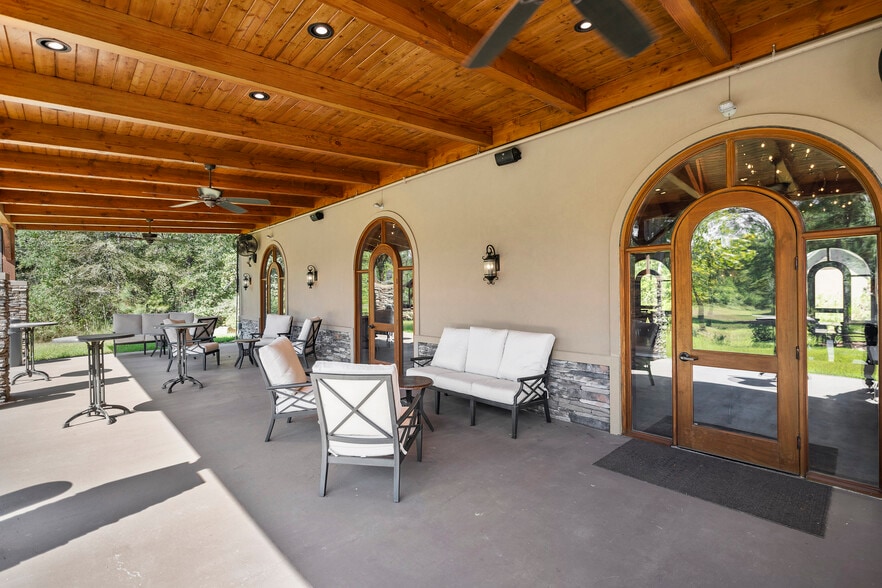 More Photos Of 30663 Moore Rd, Magnolia Freestanding For Sale