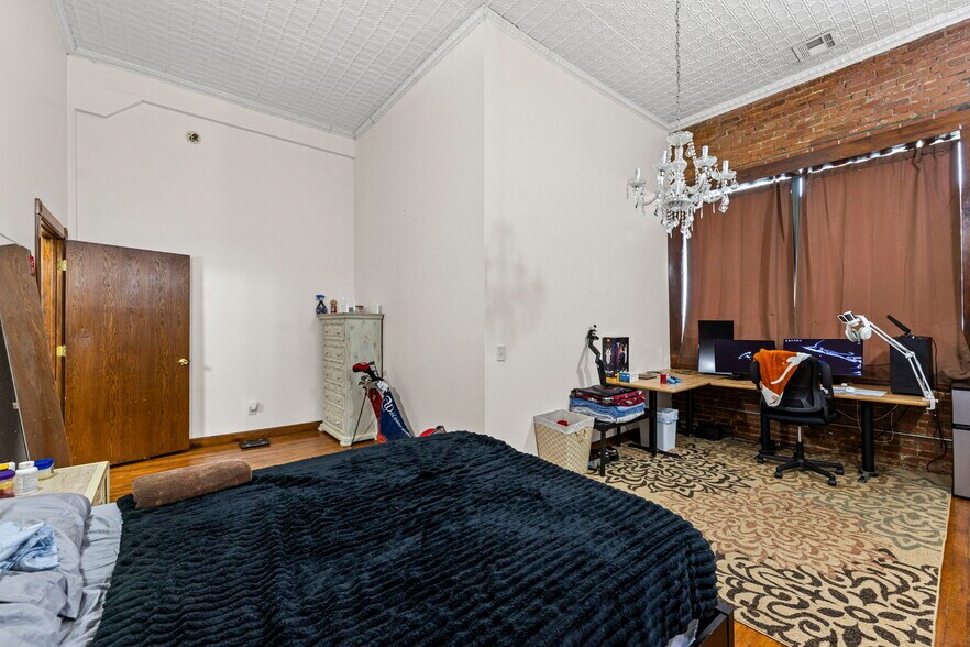 More Photos Of 415 W Madison Ave, Iola Restaurant For Sale
