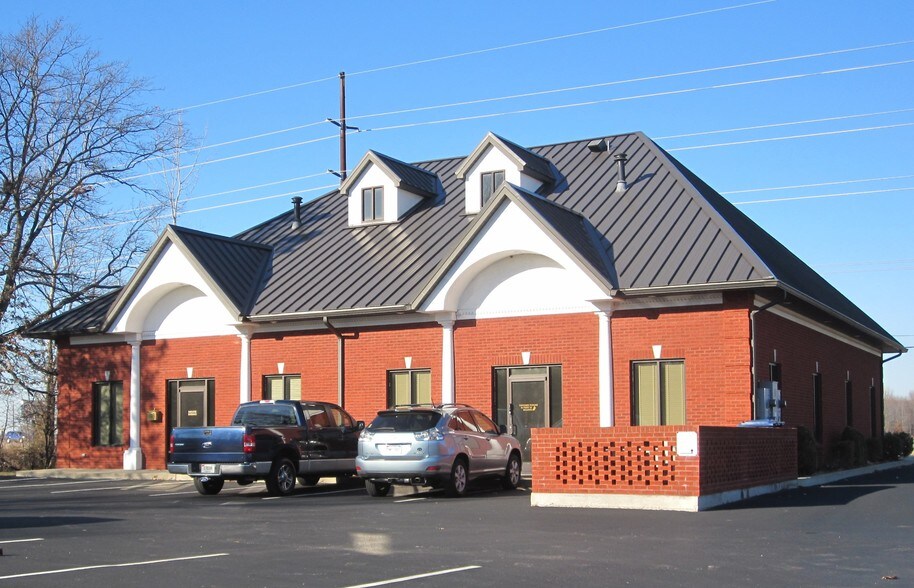 More Photos Of 8844 Ruffian Ln, Newburgh Loft Creative Space For Lease