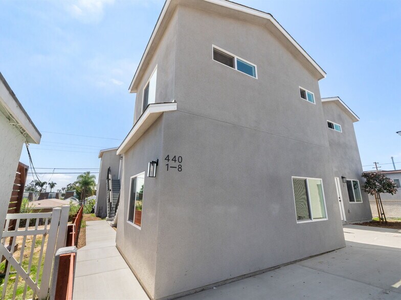 More Photos Of 438 Denby St, San Diego Multifamily For Sale