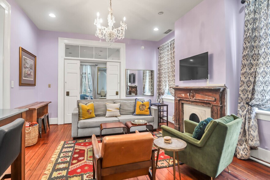 More Photos Of 78 Society St, Charleston Specialty For Sale