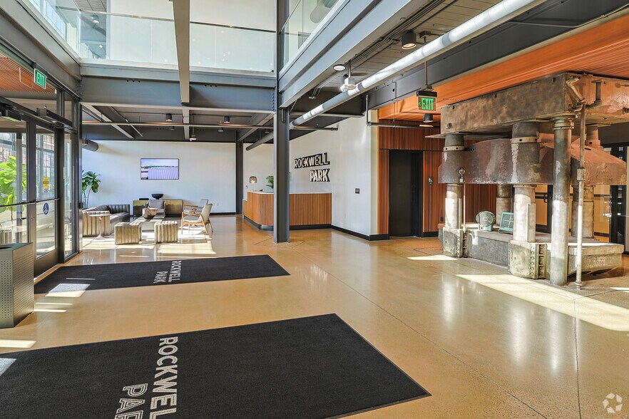 More Photos Of 7514 Thomas Blvd, Pittsburgh Office For Lease