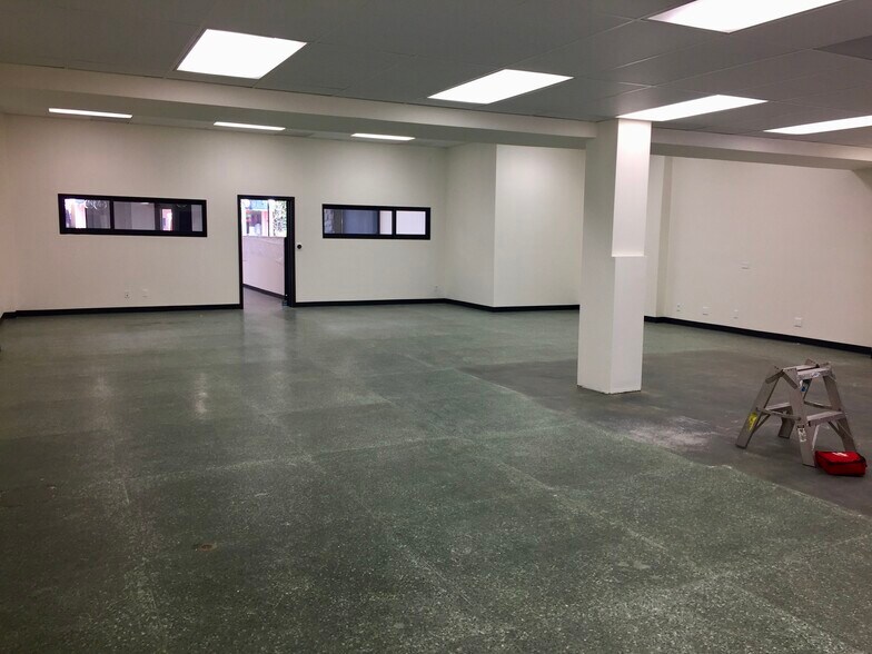 More Photos Of 82 W Sierra Madre Blvd, Sierra Madre Storefront Retail Office For Sale