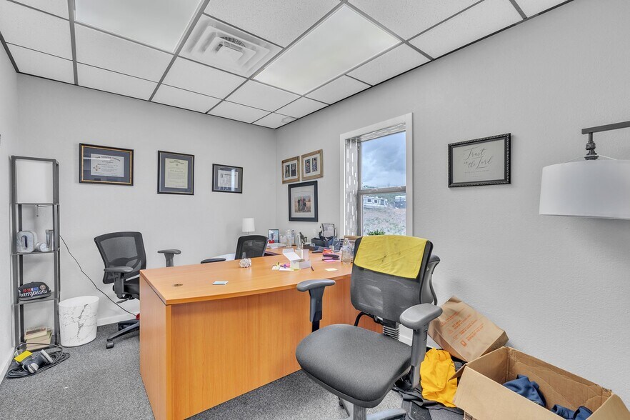 More Photos Of 845 W Moreno Ave, Colorado Springs Warehouse For Sale