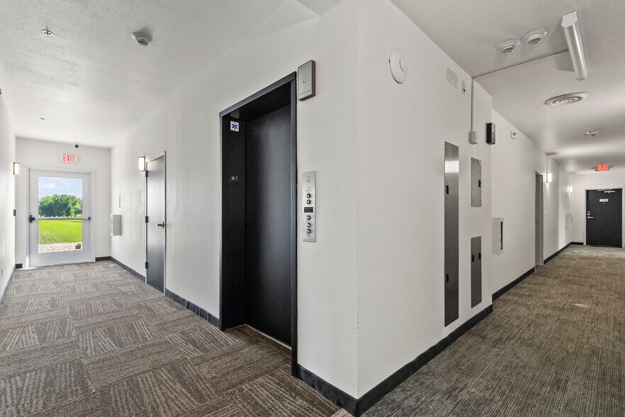 More Photos Of 120 & 124 W Hatting St, Luverne Apartments For Sale