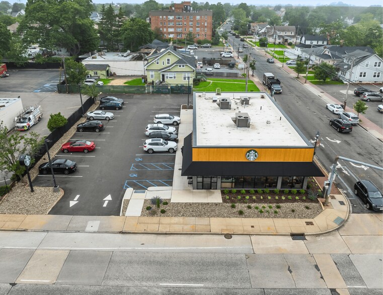 More Photos Of 168 Atlantic Ave, Freeport Fast Food For Sale