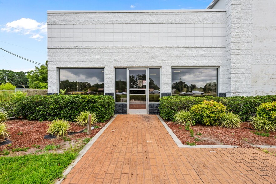 More Photos Of 1512 US Highway 70 E, New Bern Fast Food For Sale