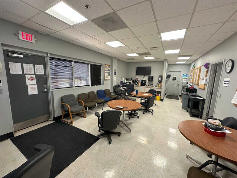 More Photos Of 4062 E Industry Dr, Sierra Vista Warehouse For Lease