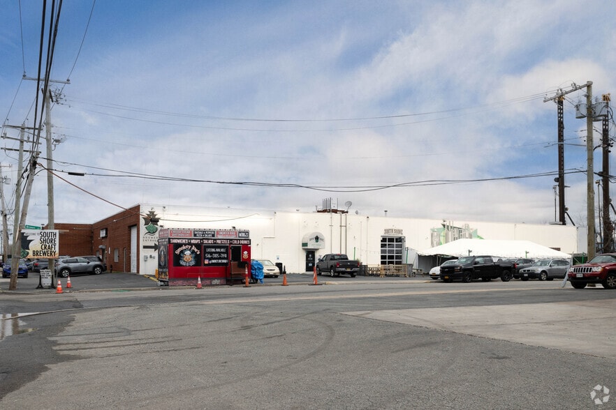 More Photos Of 3505 Hampton Rd, Oceanside Warehouse For Lease