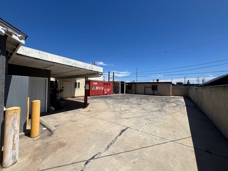 More Photos Of 10662 Chestnut Ave, Stanton Warehouse For Sale