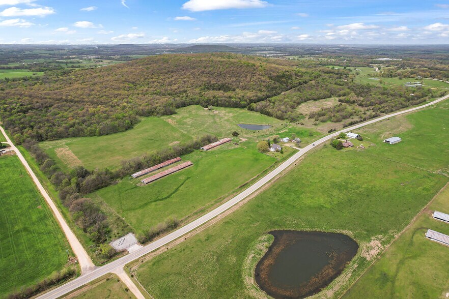 More Photos Of 10535 N Highway 59, Summers Land For Sale