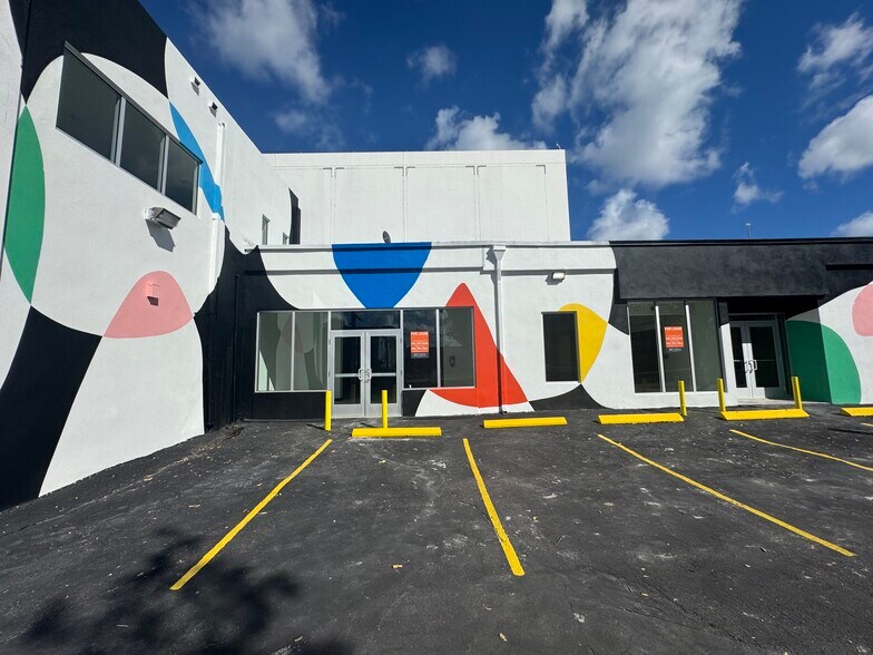 More Photos Of 2887-2899 NW 5th Ave, Miami Storefront Retail Office For Sale
