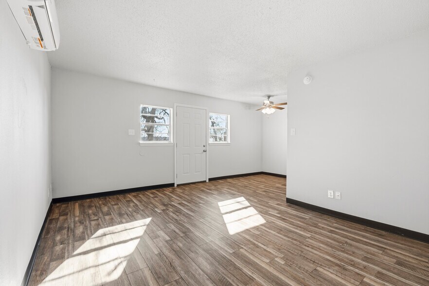 More Photos Of 1805 S Y St, Fort Smith Apartments For Sale