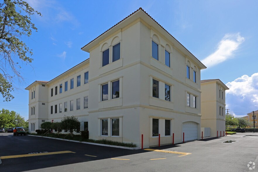 More Photos Of 2750 NE 185th St, Aventura Office For Lease