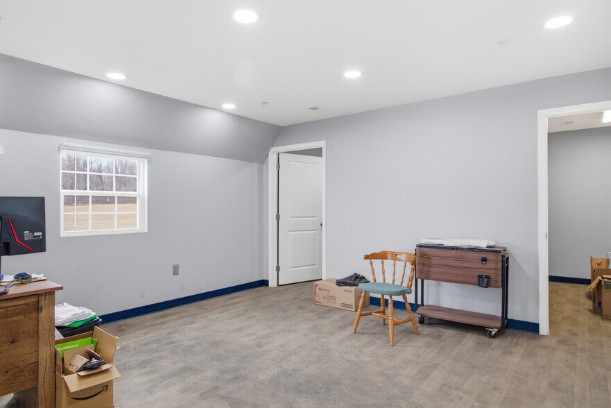 More Photos Of 5192 Dominion Dr, Dublin Warehouse For Sale