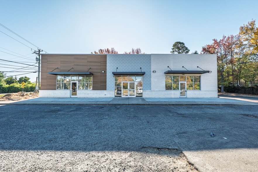More Photos Of 9430 University City Blvd, Charlotte Freestanding For Lease