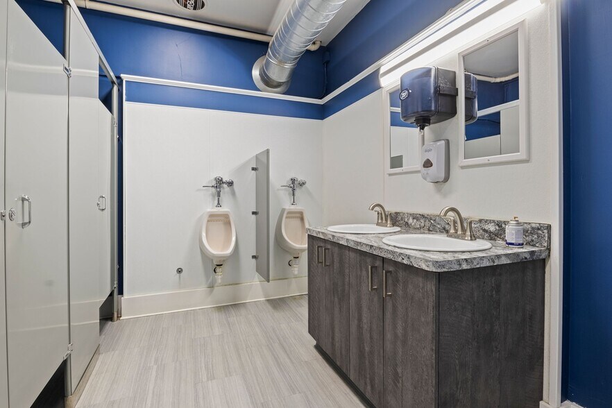 More Photos Of 9 Grimes St, Buffalo Industrial For Sale