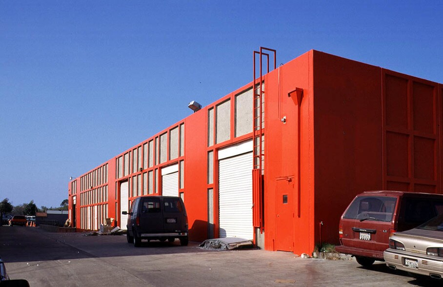 More Photos Of 2344 Via Segundo, San Ysidro Manufacturing For Lease