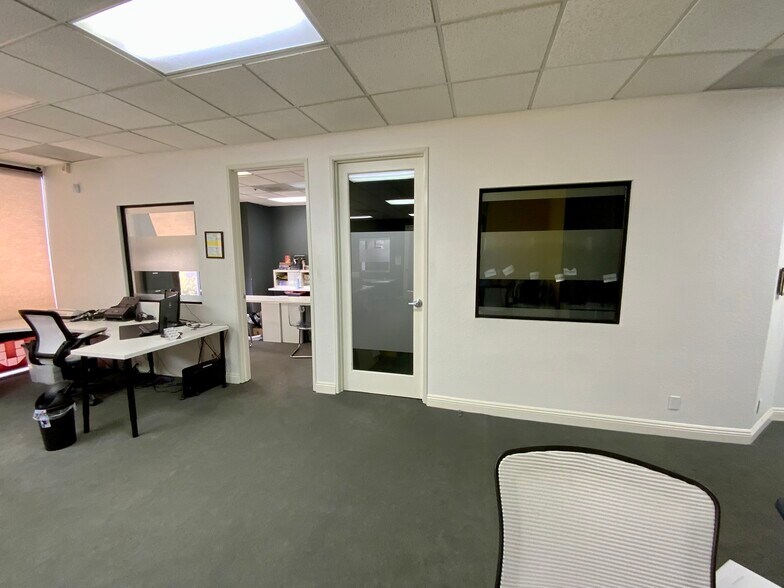 More Photos Of 1750 California Ave, Corona Unknown For Lease