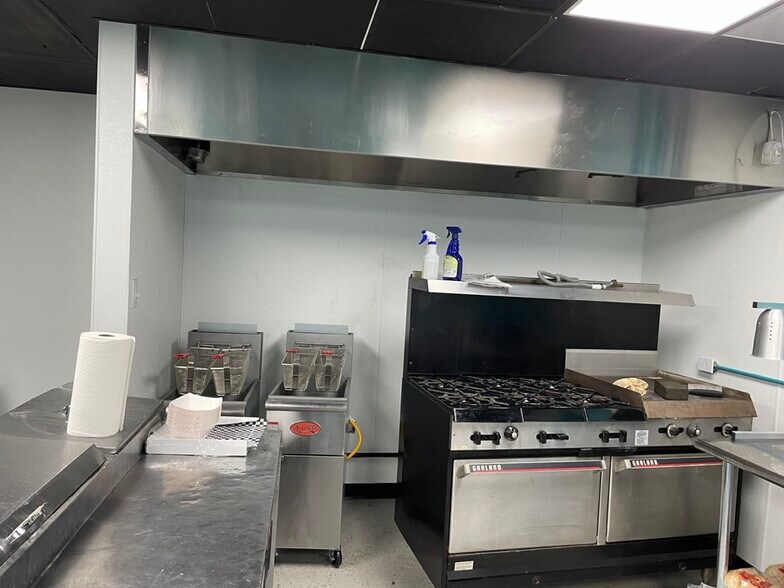 More Photos Of 3609 Preston Ave, Pasadena Religious Facility For Lease