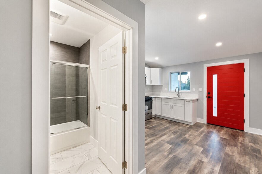 More Photos Of 8220 Encino Ave, Northridge Land For Sale