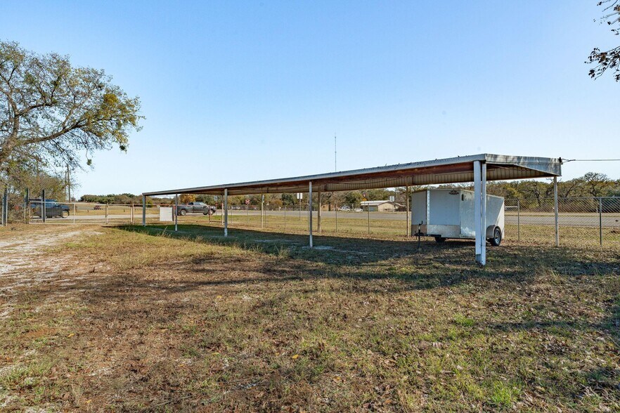 More Photos Of 5346 S US Highway 377, Stephenville Auto Repair For Sale
