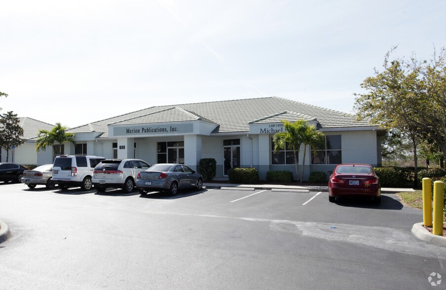 More Photos Of 6150 Diamond Centre Ct, Fort Myers Medical For Sale