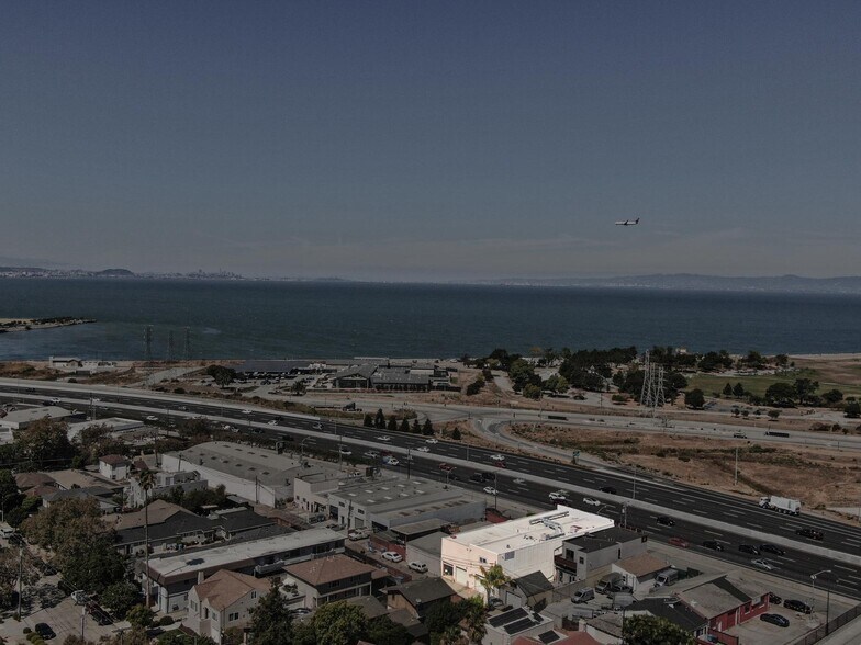 More Photos Of 917 N Amphlett Blvd, San Mateo Warehouse For Sale