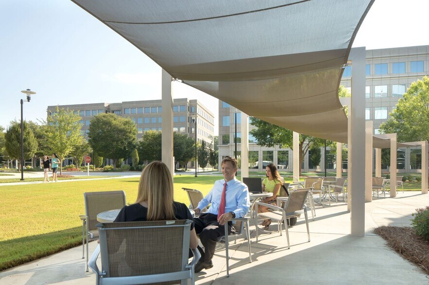 More Photos Of 4131 Parklake Ave, Raleigh Office For Lease