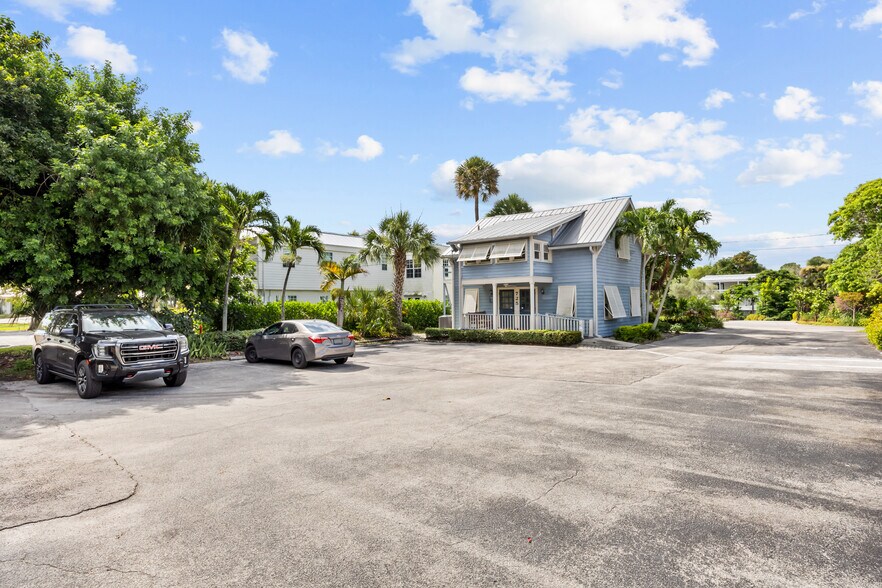Primary Photo Of 725 SE 5th St, Stuart Office For Lease
