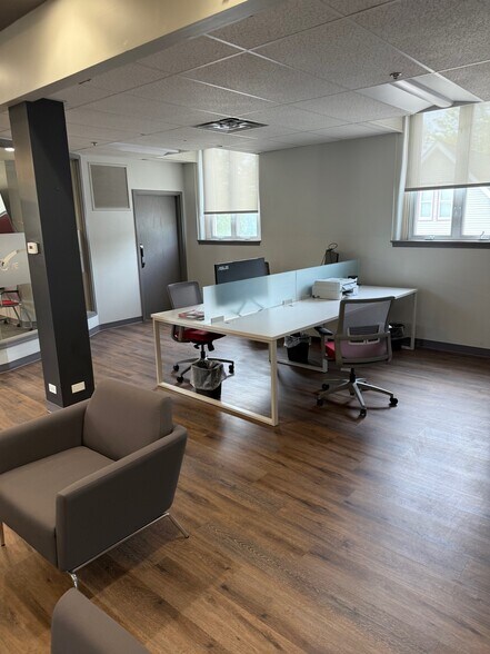 More Photos Of , Batavia Unknown For Sale